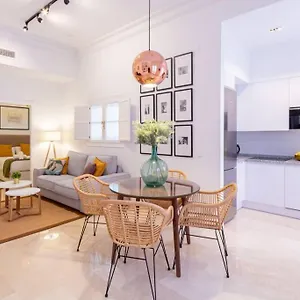 Apartment Mumu Luxury Lirio, Seville